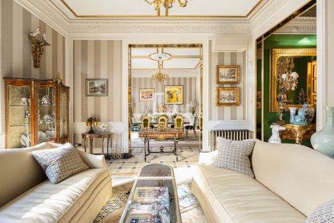 4 chambres apartment à vendre à Barcelona, Catalonia, Spain № 4262