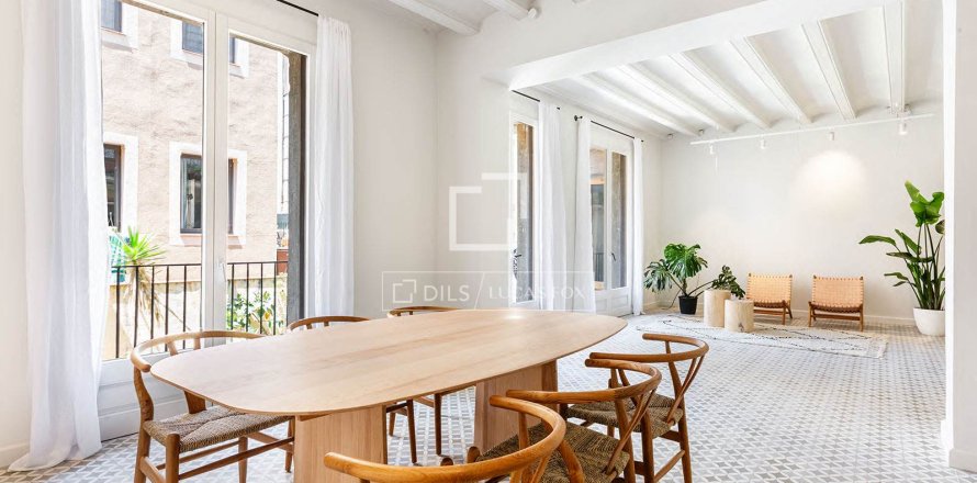 Apartamento de 3 dormitorios en venta en Barcelona, Cataluña, Spain № 4259