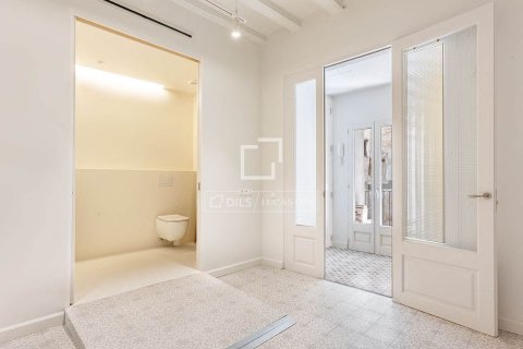 Apartamento de 3 dormitorios en venta en Barcelona, Cataluña, Spain № 4259 - foto 11