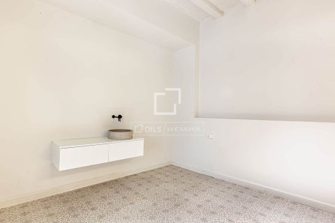 Apartamento de 3 dormitorios en venta en Barcelona, Cataluña, Spain № 4259 - foto 17