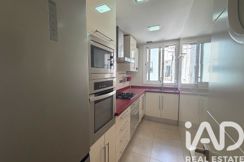 Ático de 2 dormitorios en venta en Barcelona, Cataluña, Spain № 7343 - foto 19