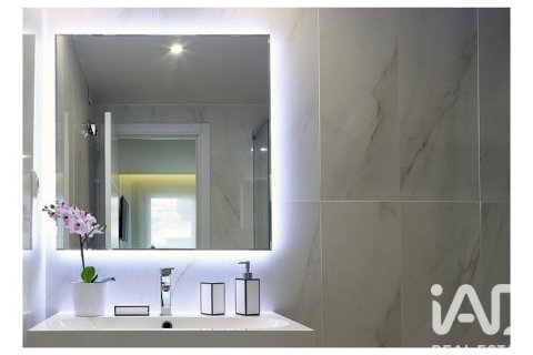 Купить квартиру в Барселона, Испания с 3 спальни, 131м², № 7345 - фото 4