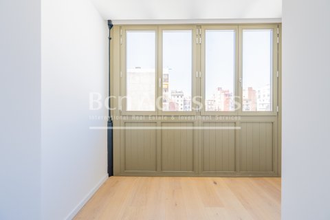 Купить квартиру в Барселона, Испания с 2 спальни, № 2886 - фото 10