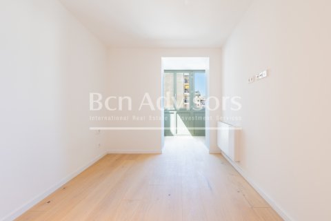 Купить квартиру в Барселона, Испания с 2 спальни, № 2886 - фото 17