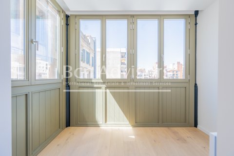 Купить квартиру в Барселона, Испания с 2 спальни, № 2886 - фото 19