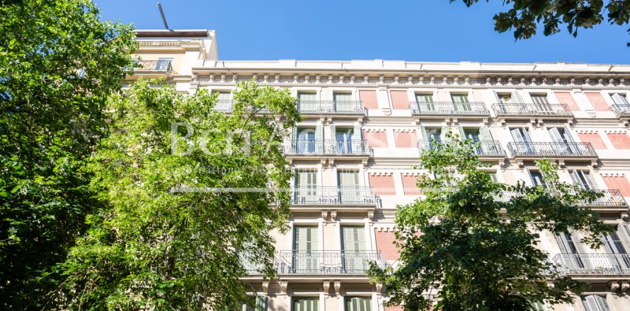 Квартира с 2 спальнями в Барселоне, Каталония, Испания № 2886