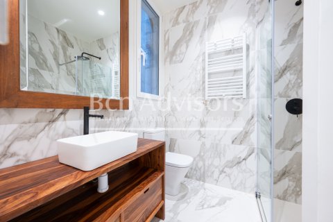 Купить квартиру в Барселона, Испания с 2 спальни, 84м², № 2889 - фото 30