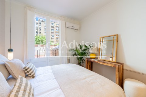 Купить квартиру в Барселона, Испания с 2 спальни, 84м², № 2889 - фото 23
