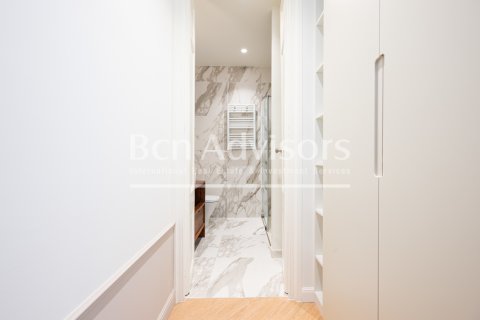 Купить квартиру в Барселона, Испания с 2 спальни, 84м², № 2889 - фото 29