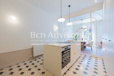 Купить квартиру в Барселона, Испания с 2 спальни, 84м², № 2889 - фото 15