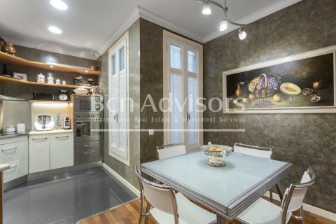 Купить квартиру в Барселона, Испания с 2 спальни, 110м², № 2888 - фото 11