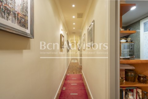 Купить квартиру в Барселона, Испания с 2 спальни, 110м², № 2888 - фото 15