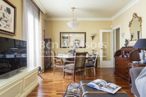 Купить квартиру в Барселона, Испания с 2 спальни, 110м², № 2888 - фото 5