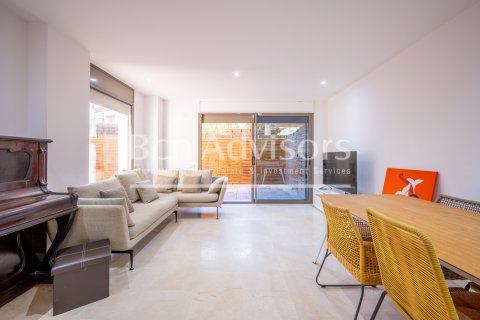 Купить квартиру в Барселона, Испания с 2 спальни, 81м², № 2887 - фото 8