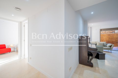 Купить квартиру в Барселона, Испания с 2 спальни, 81м², № 2887 - фото 26