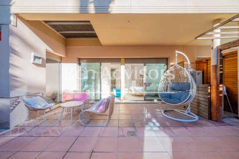 Купить квартиру в Барселона, Испания с 2 спальни, 81м², № 2887 - фото 13