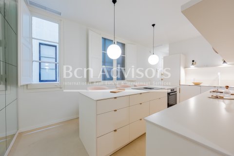 Купить квартиру в Барселона, Испания с 2 спальни, 74м², № 2890 - фото 17