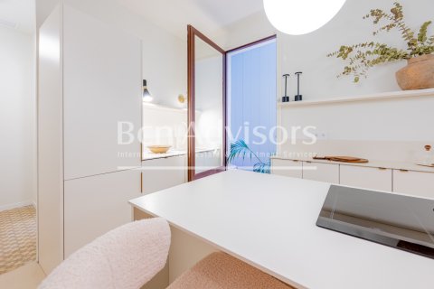 Купить квартиру в Барселона, Испания с 2 спальни, 74м², № 2890 - фото 11