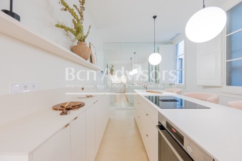 Купить квартиру в Барселона, Испания с 2 спальни, 74м², № 2890 - фото 15