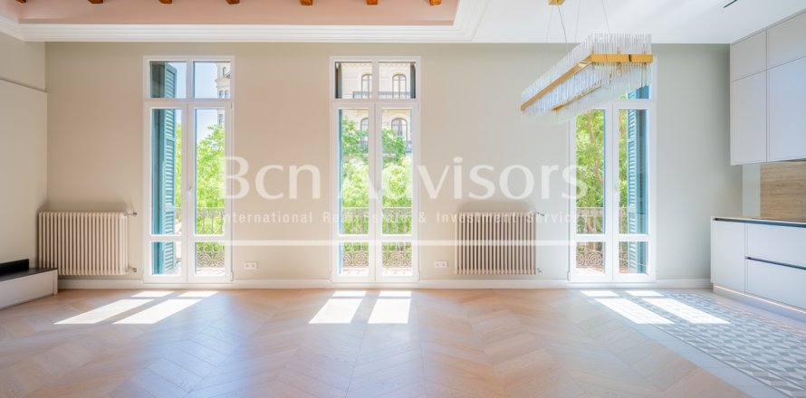 Квартира с 3 спальнями в Барселоне, Каталония, Испания № 2885