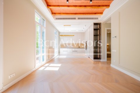 Купить квартиру в Барселона, Испания с 3 спальни, 130м², № 2885 - фото 3