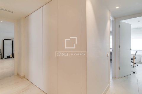 4 bedrooms apartment for sale in Barcelona, Catalonia, Spain № 6813 - photo 16