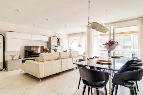 4 bedrooms apartment for sale in Barcelona, Catalonia, Spain № 6813