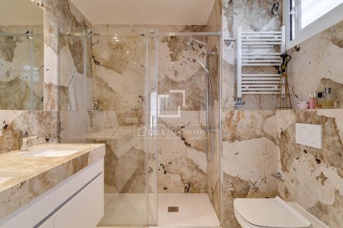 4 bedrooms apartment for sale in Barcelona, Catalonia, Spain № 6813 - photo 20