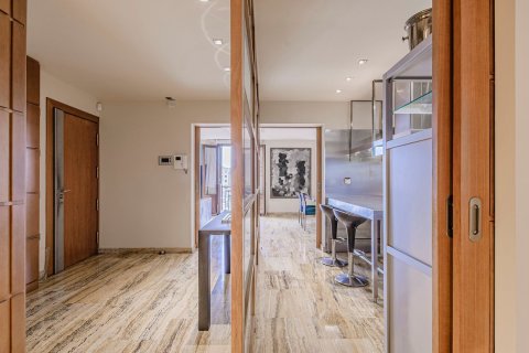 3 bedrooms apartment for sale in Barcelona, Catalonia, Spain № 6231 - photo 13