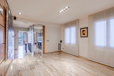 3 bedrooms apartment for sale in Barcelona, Catalonia, Spain № 6231 - photo 14