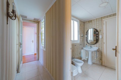 4 bedrooms apartment for sale in Barcelona, Catalonia, Spain № 6230 - photo 7