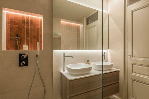 3 bedrooms apartment for sale in Barcelona, Catalonia, Spain № 6229 - photo 5