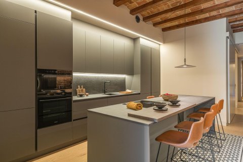 3 bedrooms apartment for sale in Barcelona, Catalonia, Spain № 6229 - photo 10