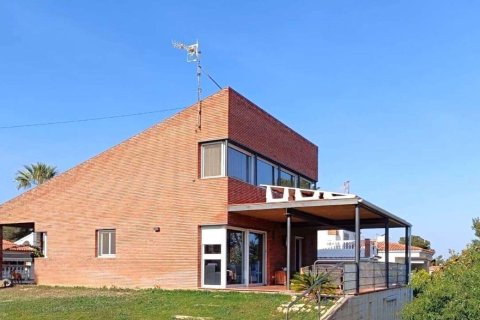 Дом с 4 спальнями в Калафелле, Таррагона, Каталония, Испания № 6228