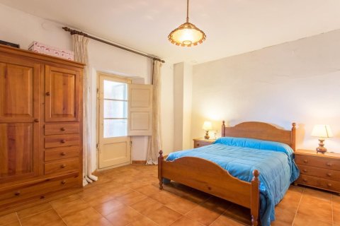 Сasa de 6 dormitorios en venta en Dosrius, Barcelona, Cataluña, Spain № 1479 - foto 27