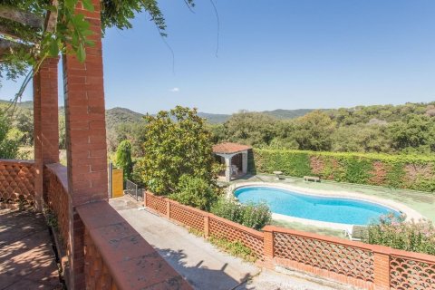 Дом с 6 спальнями в Досриусе, Барселона, Каталония, Испания № 1479