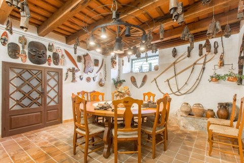 Сasa de 6 dormitorios en venta en Dosrius, Barcelona, Cataluña, Spain № 1479 - foto 16