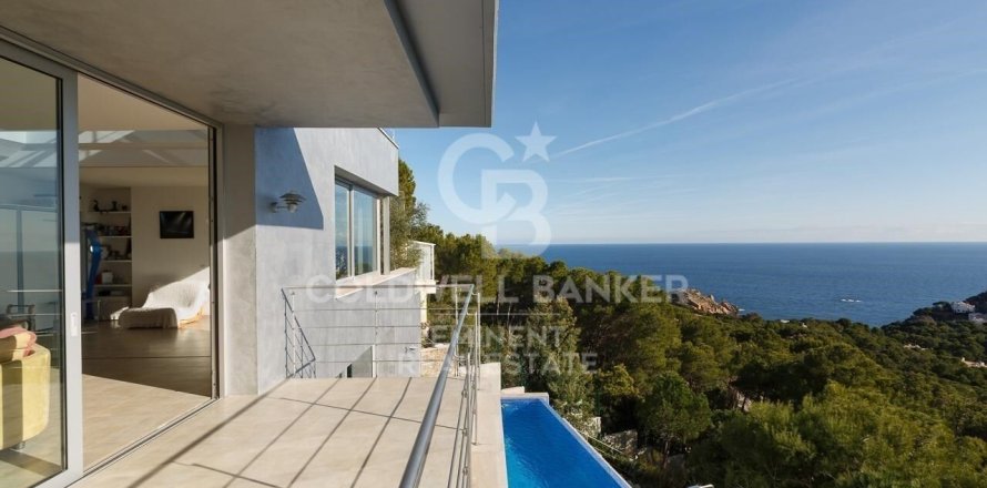 4 bedrooms villa for sale in Palafrugell, Girona, Catalonia, Spain № 5765