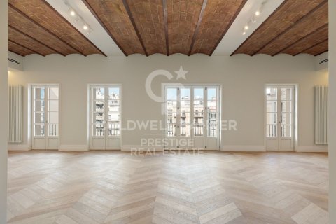 3 bedrooms penthouse for sale in Barcelona, Catalonia, Spain № 5763