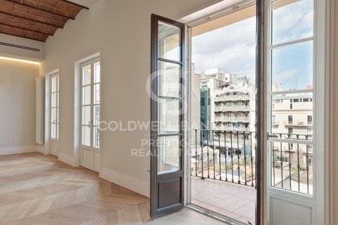 3 bedrooms penthouse for sale in Barcelona, Catalonia, Spain № 5763 - photo 4