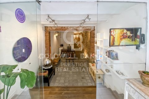 153 sq.m. commercial property for sale in Barcelona, Catalonia, Spain № 5764 - photo 2