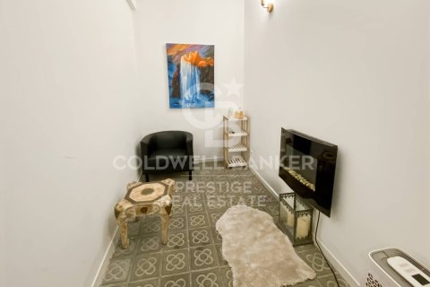 153 sq.m. commercial property for sale in Barcelona, Catalonia, Spain № 5764 - photo 4