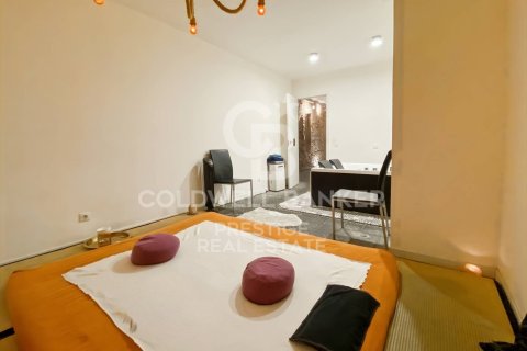153 sq.m. commercial property for sale in Barcelona, Catalonia, Spain № 5764 - photo 12