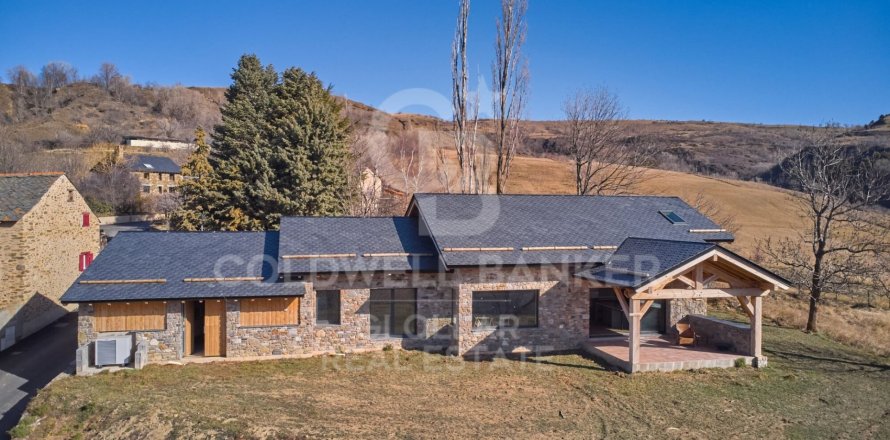 Дом с 3 спальнями в Каталония, Испания № 5767