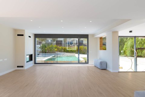 4 chambres villa à vendre à Tiana, Barcelona, Catalonia, Spain № 3881 - photo 16