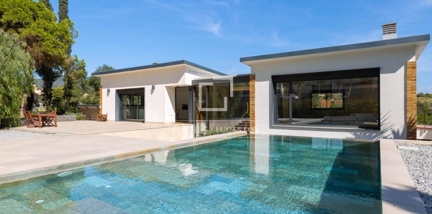 4 chambres villa à vendre à Tiana, Barcelona, Catalonia, Spain № 3881