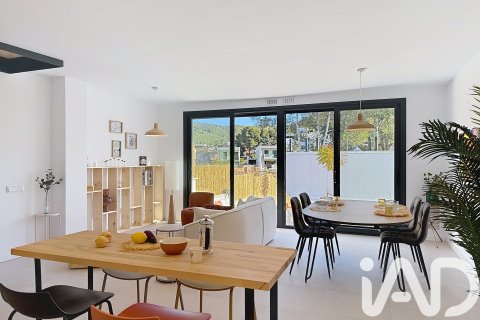 4 bedrooms townhouse for sale in Sant Pere de Ribes, Barcelona, Catalonia, Spain № 4762 - photo 3