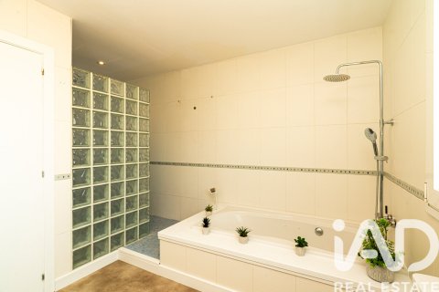 6 bedrooms house for sale in Sant Cugat Del Valles, Barcelona, Catalonia, Spain № 4761 - photo 27