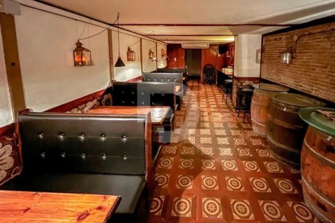 190 sq.m. commercial property for sale in Ciutat Vella, Barcelona, Catalonia, Spain № 4551 - photo 7