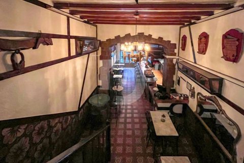 190 sq.m. commercial property for sale in Ciutat Vella, Barcelona, Catalonia, Spain № 4551 - photo 4